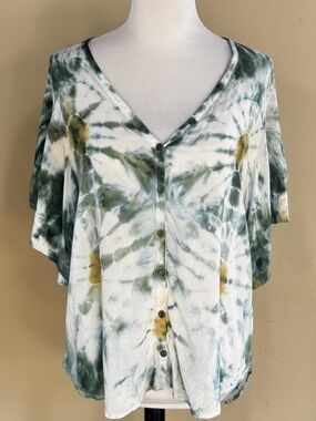 Young Fabulous & Broke Women’s Tie-Dye Button Front Top in Green & White Rayon